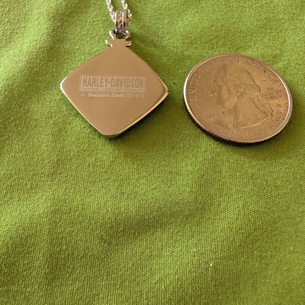 Harley-Davidson Silver Floral Pendant Necklace - Picture 3 of 3